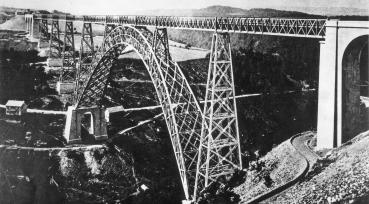 Vue d'ensemble du viaduc de Garabit