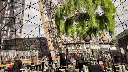 La bulle parisienne au 1er étage de la tour Eiffel