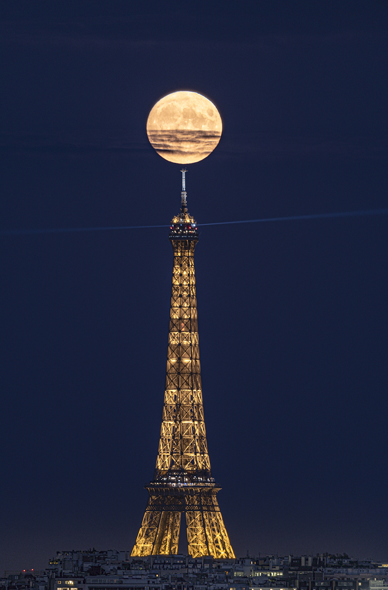 The Eiffel Tower by moonlight