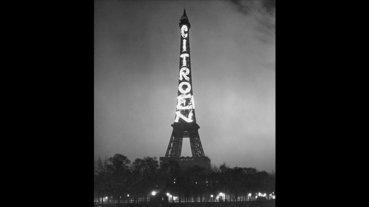 Diaporama de la tour Eiffel éclairée