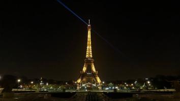 Vue tour Eiffel illuminée