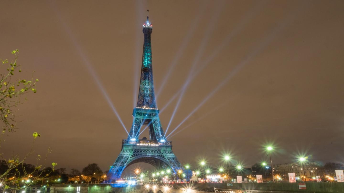 Diaporama de la tour Eiffel éclairée