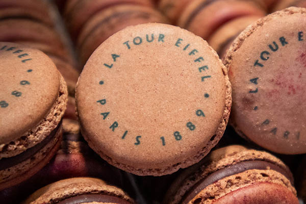 Macaron "Jardin sur la Seine" de Pierre Hermé Paris