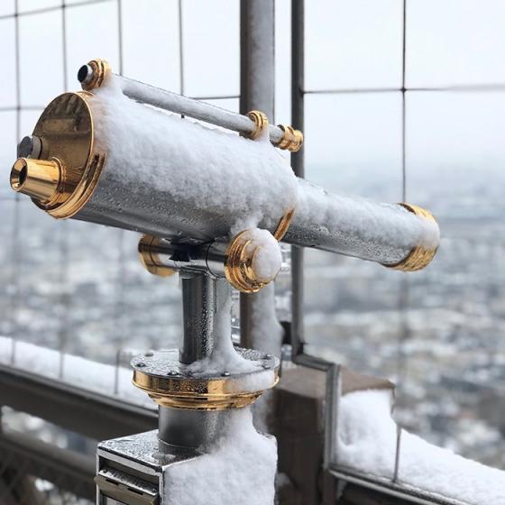 Longue-vue sous la neige