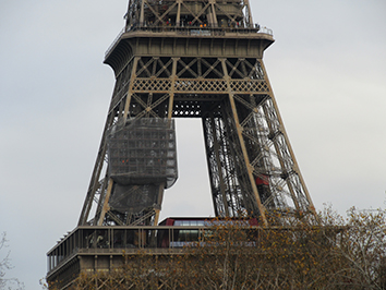 Chantiers tests de décapage sur la tour Eiffel 2017