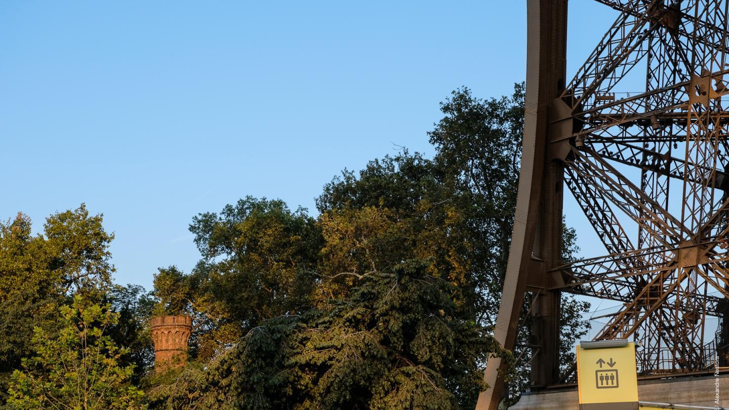 Photo de l'ancienne cheminée de la tour Eiffel