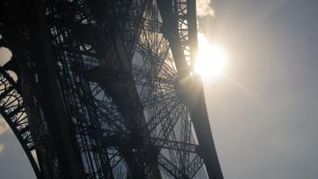 Photo Structure tour Eiffel au soleil