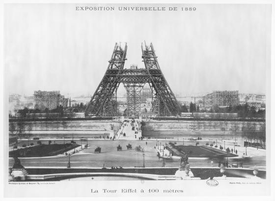 Photo de la Tour Eiffel en construction