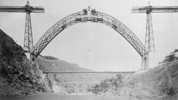 Viaduct of Garabit in construction