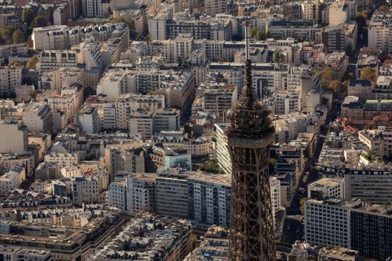 Vue aérienne du sommet de la tour Eiffel