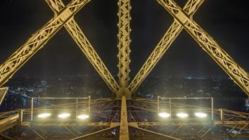 Vue sur la structure de la tour Eiffel